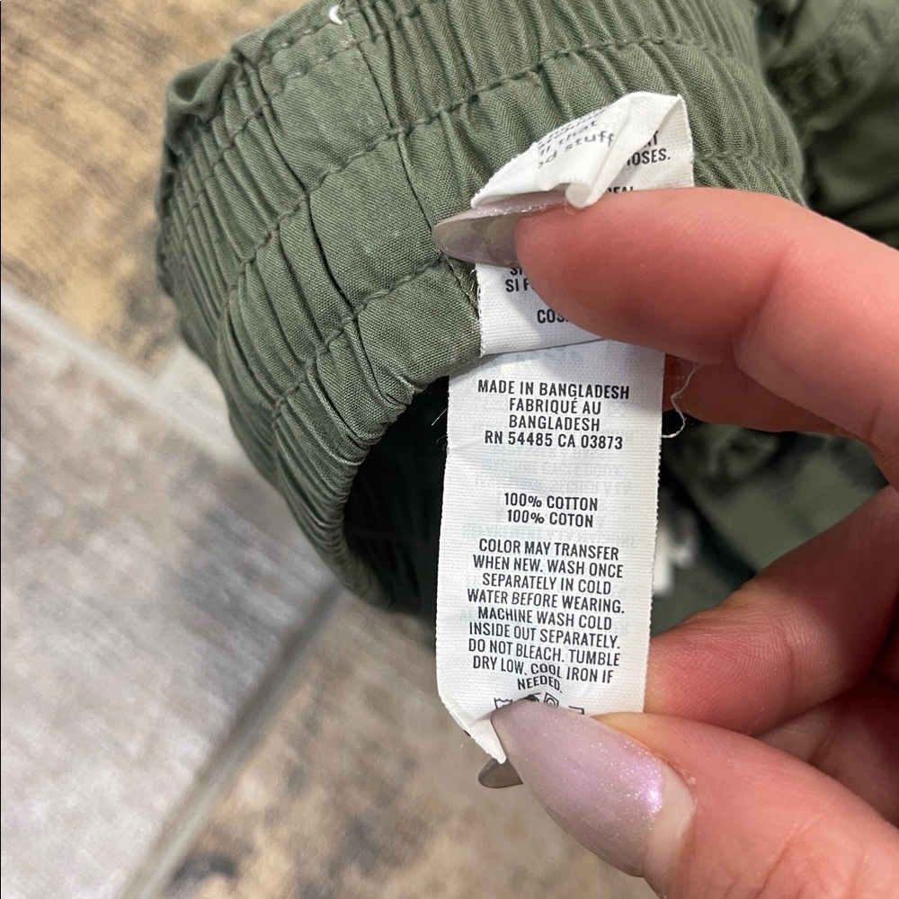 Aerie High Waisted Go For It Baggy Cargo Parachute Pants Size Small S - Picture 7 of 9